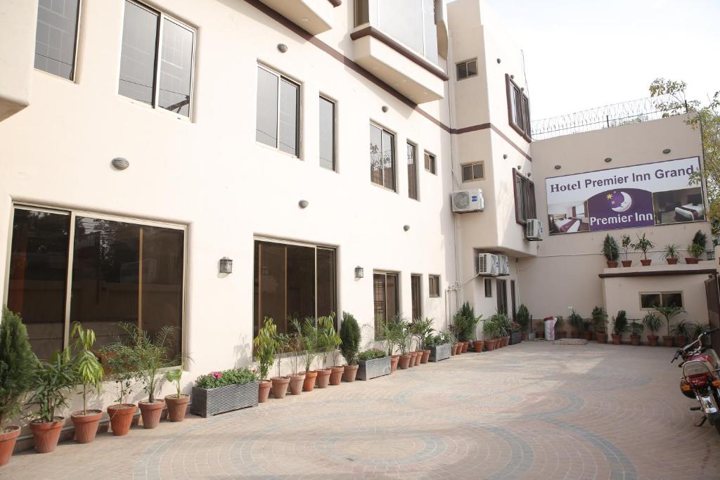 hotel-img