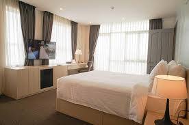 hotel-img