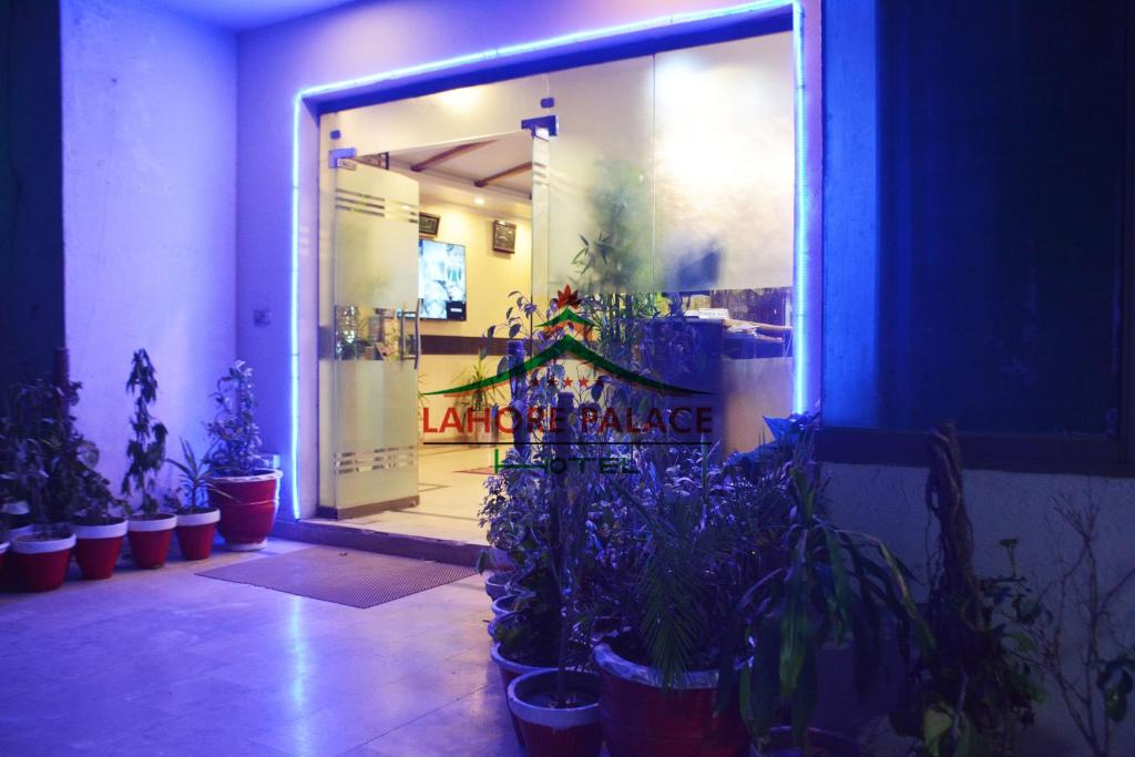 hotel-img