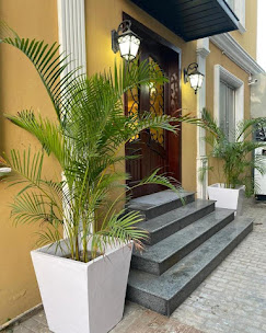 hotel-img