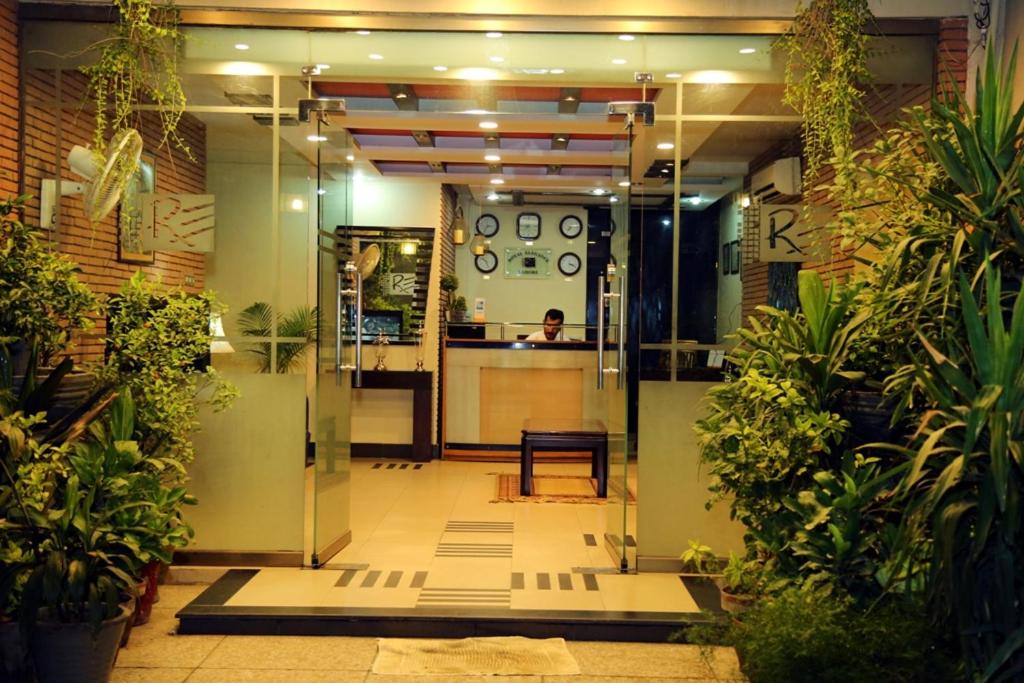 hotel-img