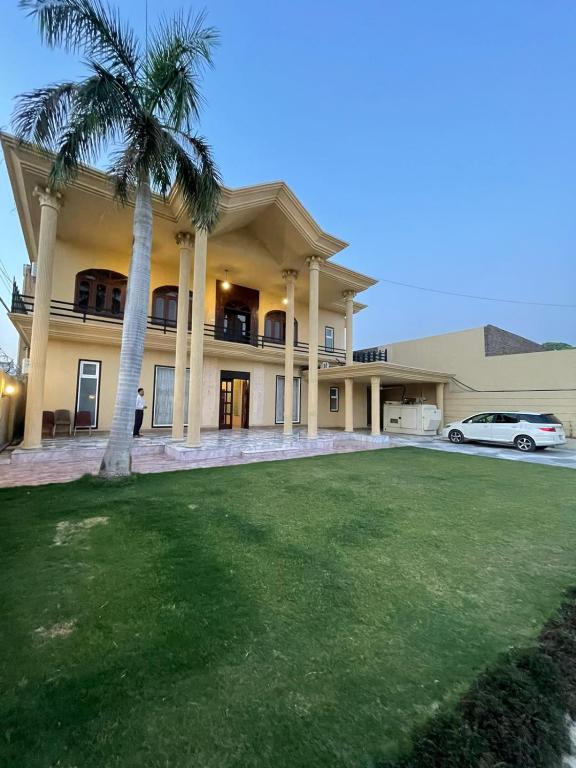 hotel-img