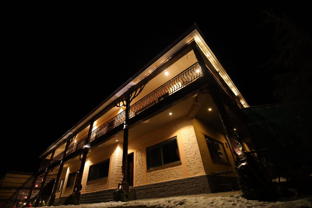 hotel-img