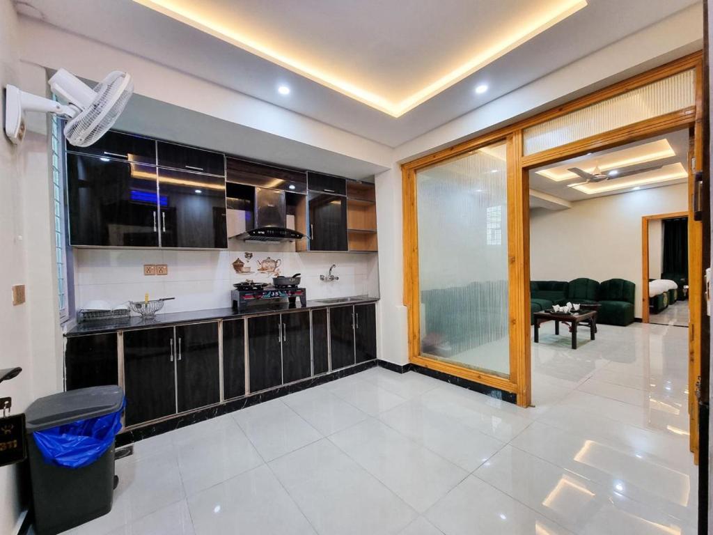 Hotel Summer Palace Murree