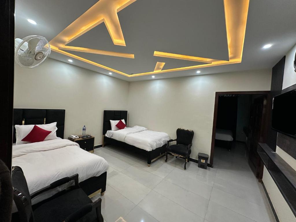 Hotel Summer Palace Murree