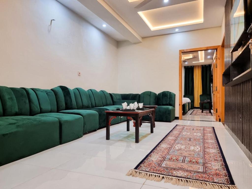 Hotel Summer Palace Murree