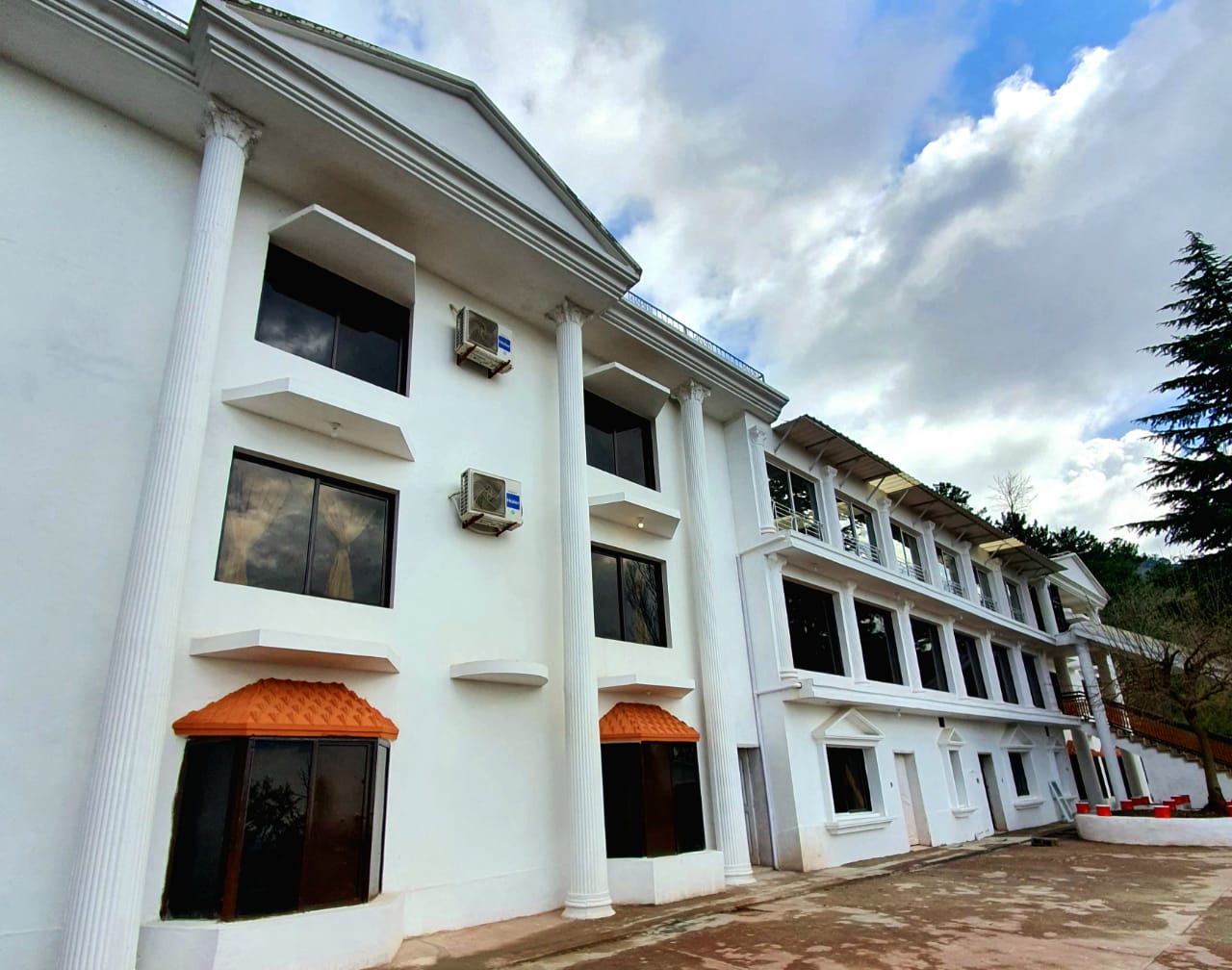 hotel-img