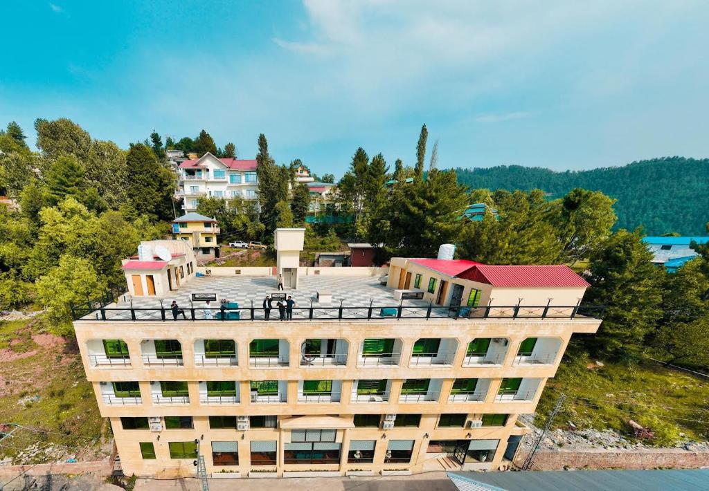 hotel-img