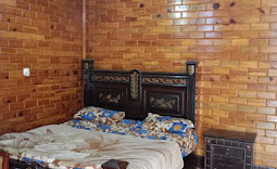 The Mall Street Hotel