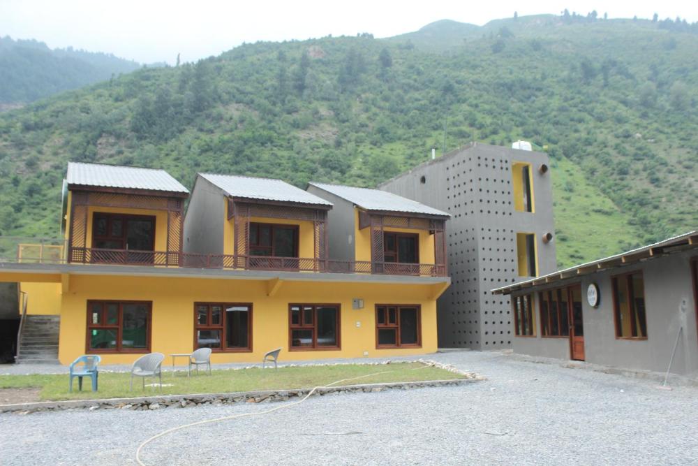 hotel-img