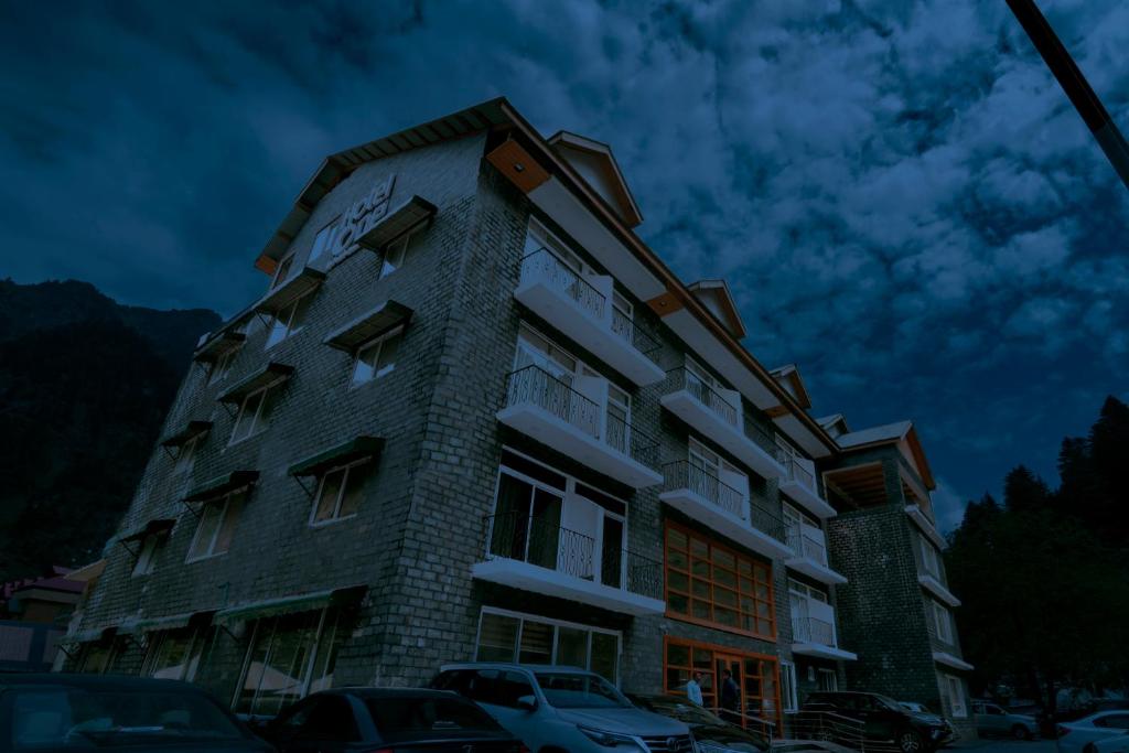 hotel-img