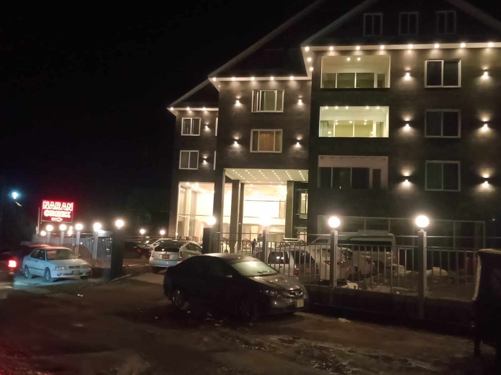 hotel-img
