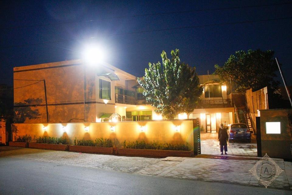 hotel-img