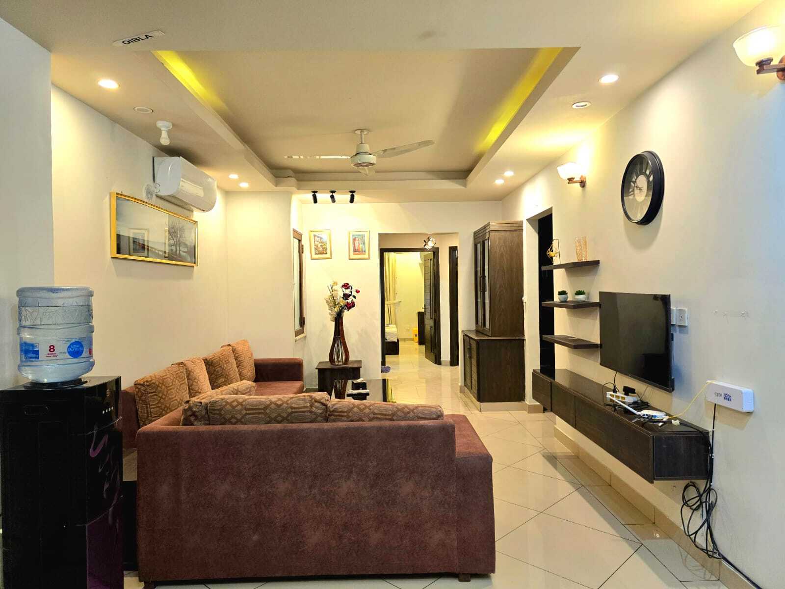 Luxurious Landing Apartments & Suites Bahria Town