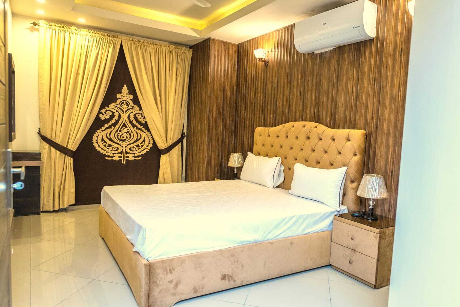 Luxurious Landing Apartments & Suites Bahria Town