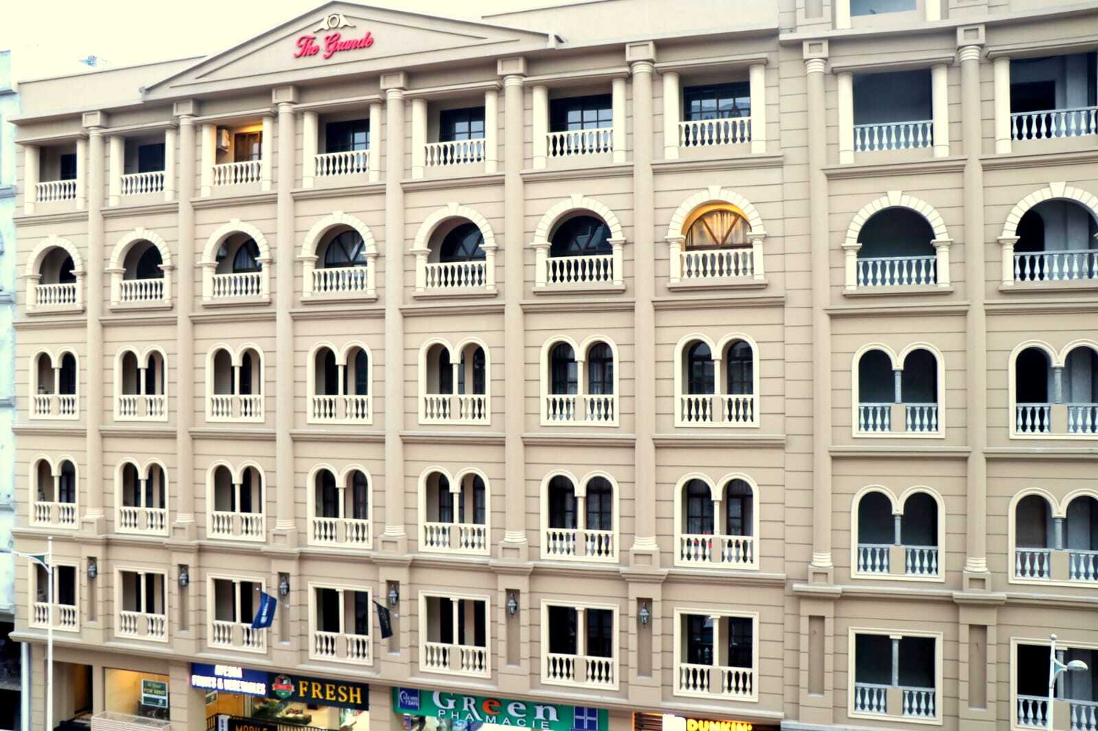 hotel-img
