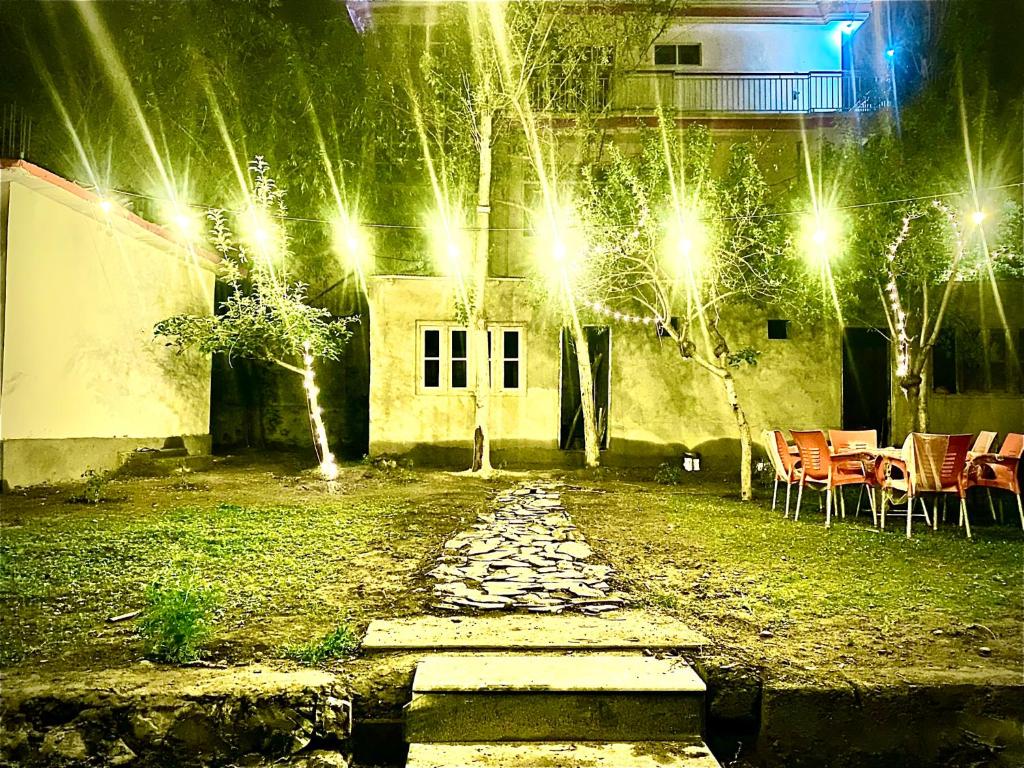 hotel-img