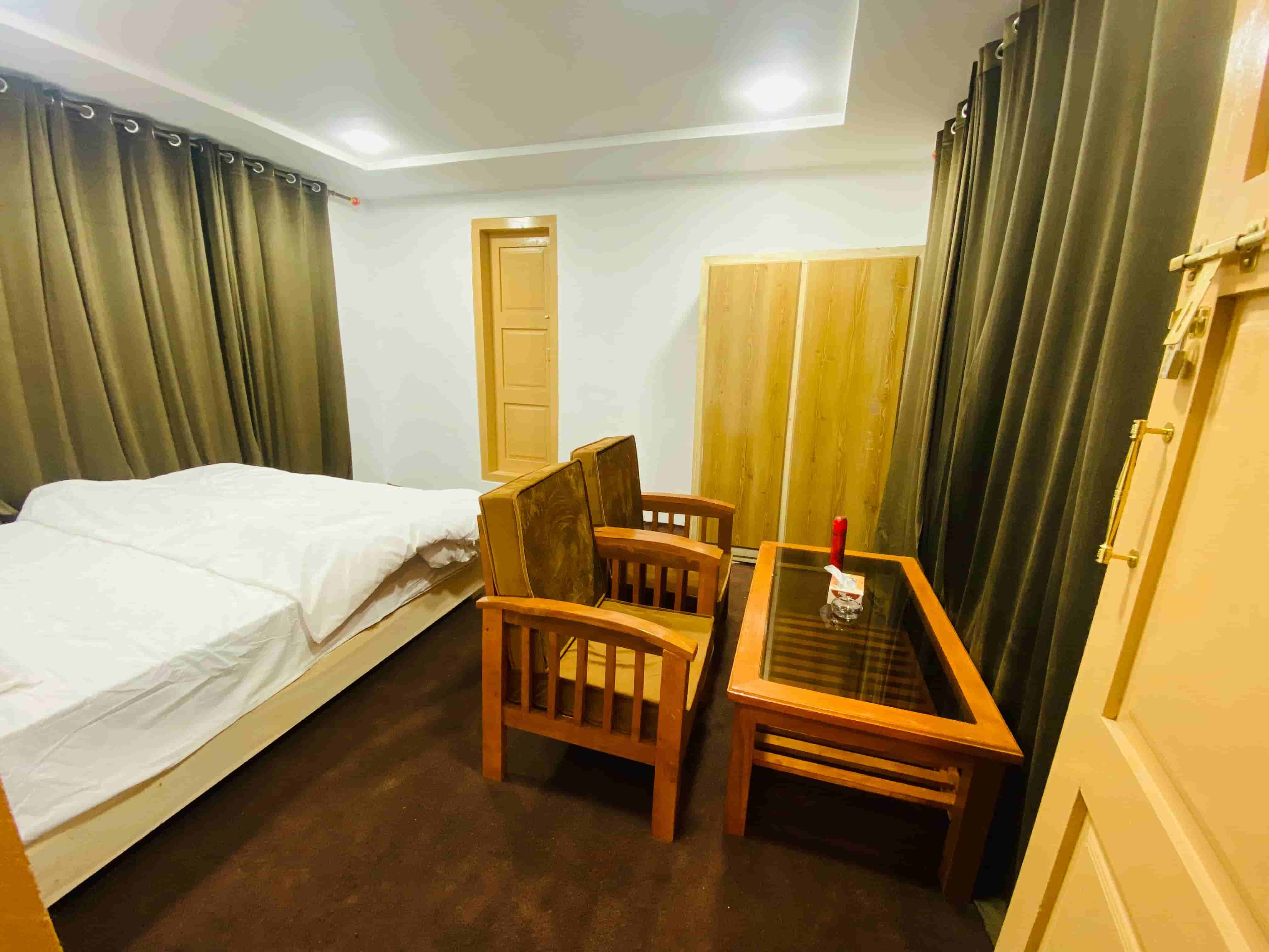 Hamalya guest house Manthokha waterfall
