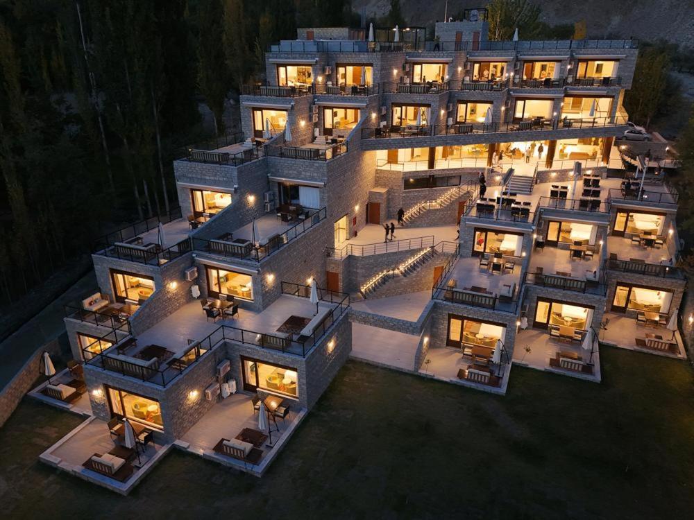 hotel-img