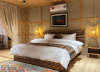 Khar Hotel & Resort