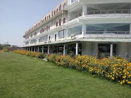 hotel-img