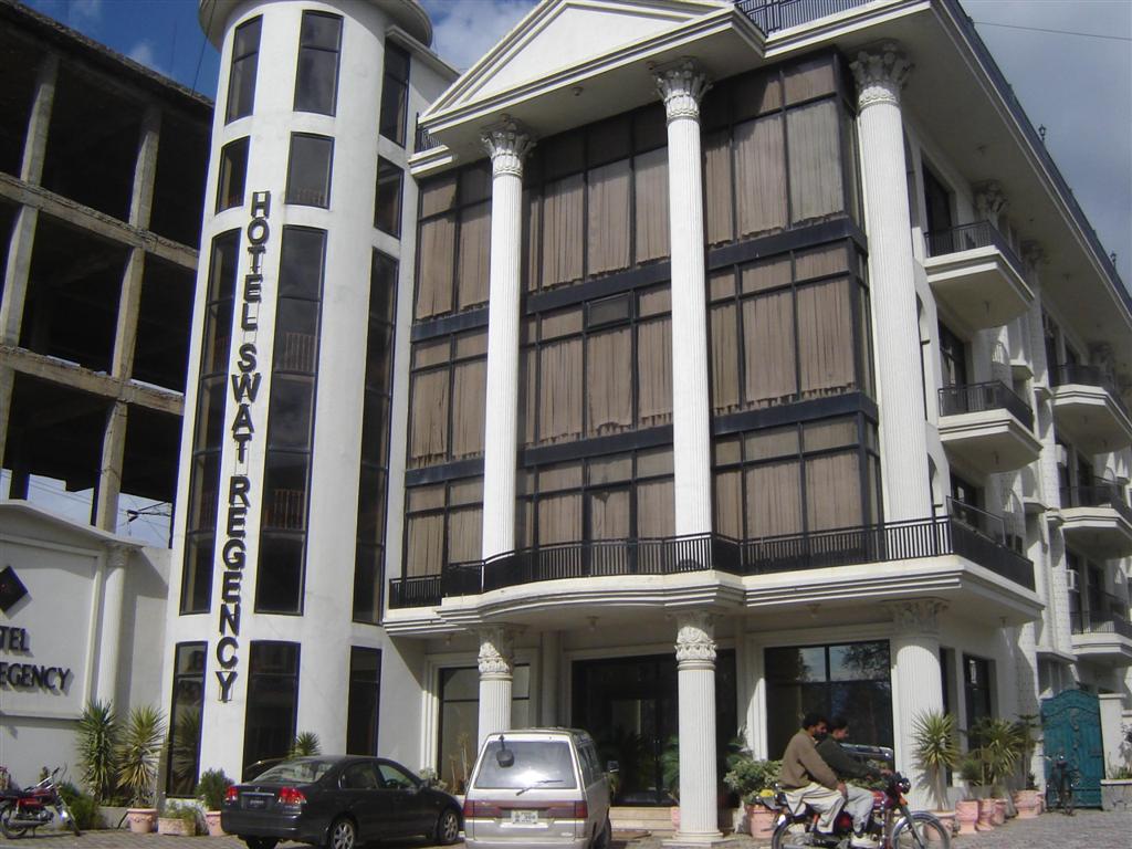 hotel-img