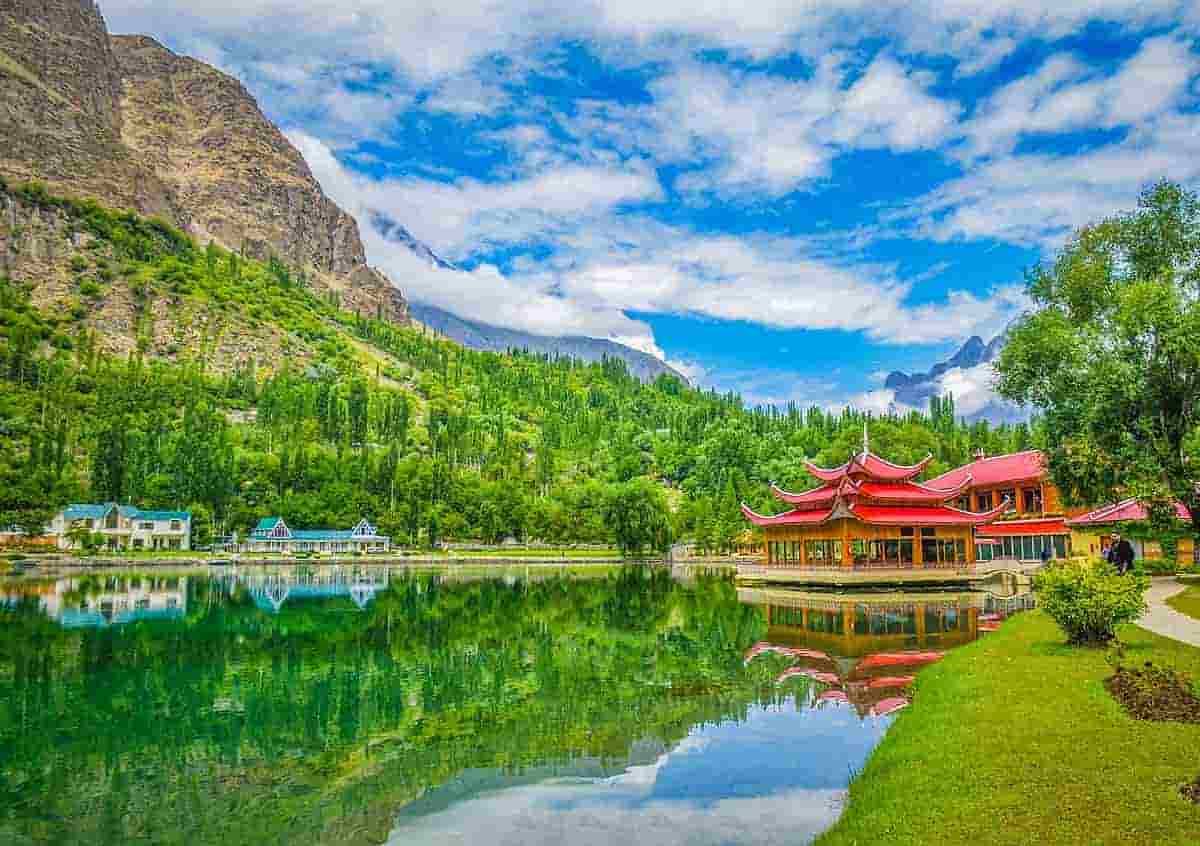 Book Hotel in Skardu