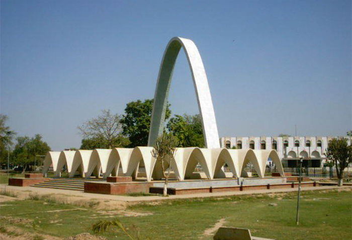 Yadgar-e-Sahiwal in Sahiwal