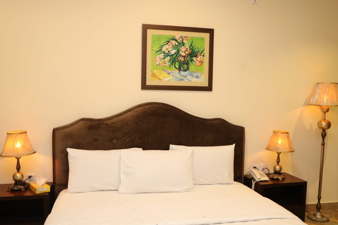 HOTEL DE MAANCHI BALAKOT