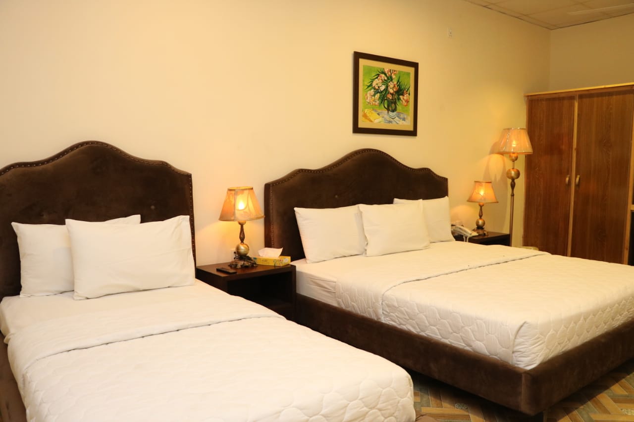 HOTEL DE MAANCHI BALAKOT