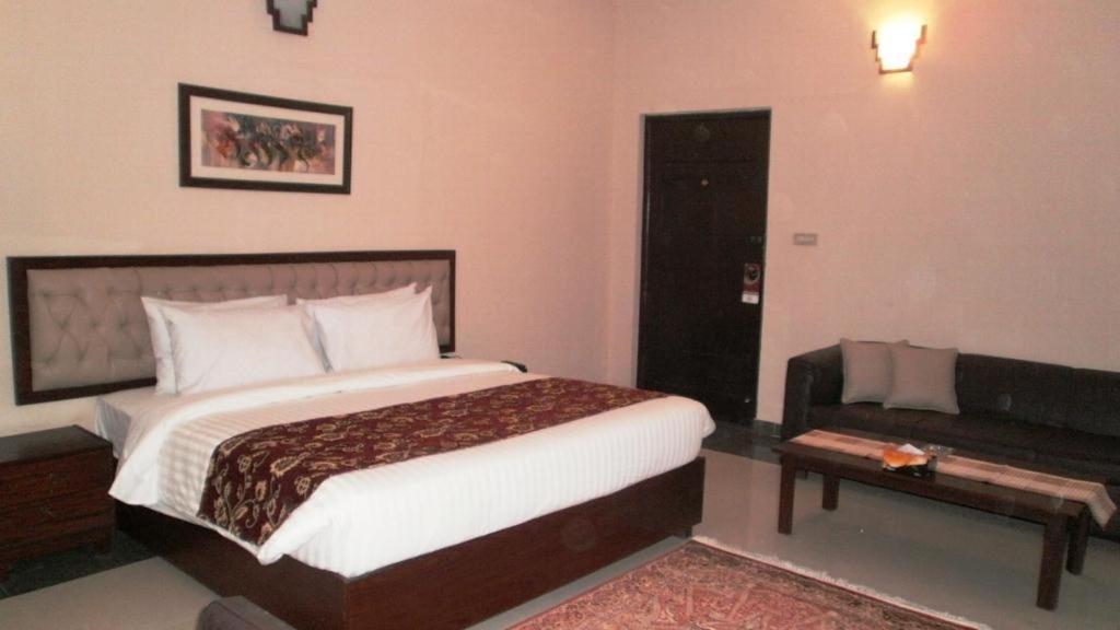 Hotel One Bahawalpur