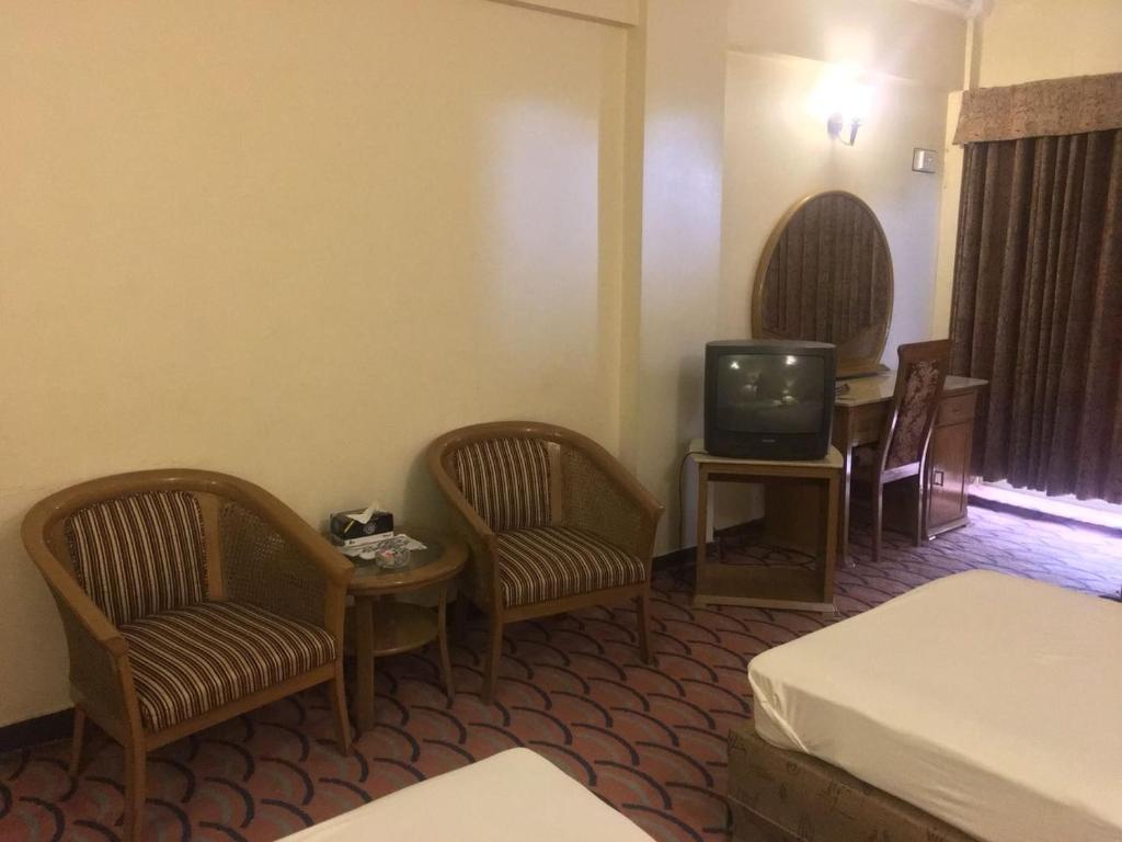 Pak Continental Hotel