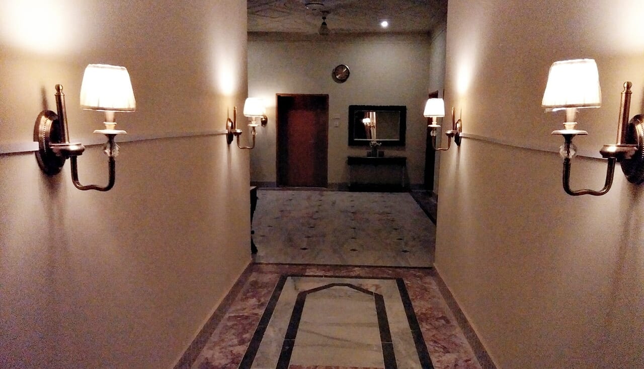 Shelton Guest House Bannu