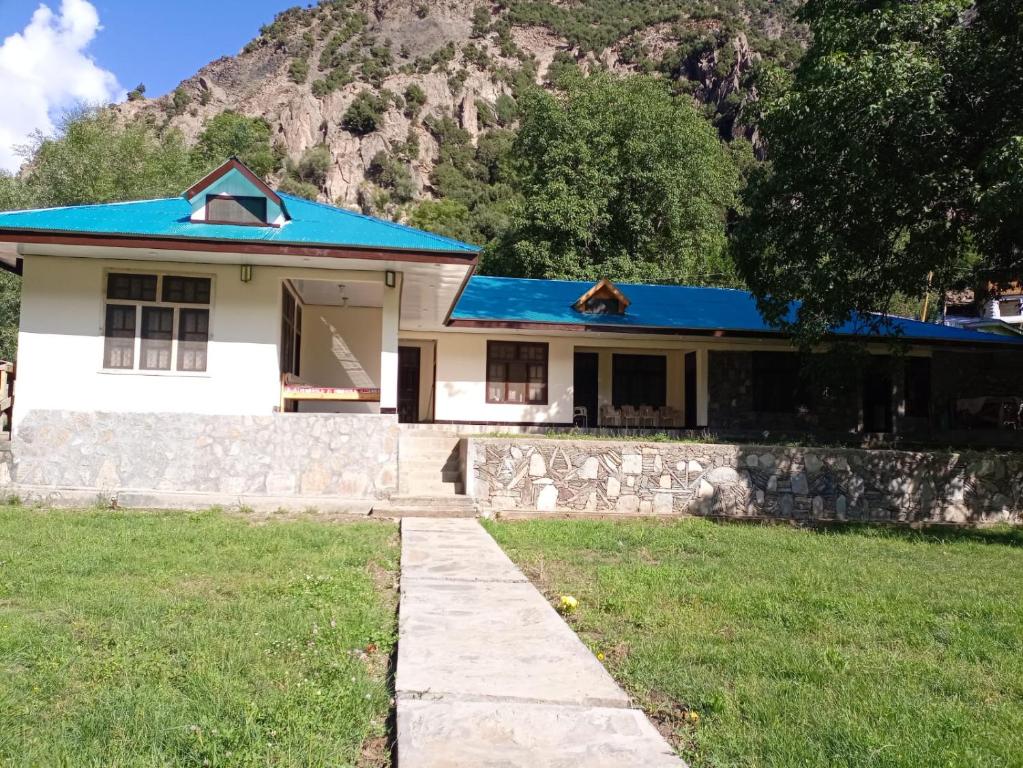 Chitral Inn Resort Kalash Valley