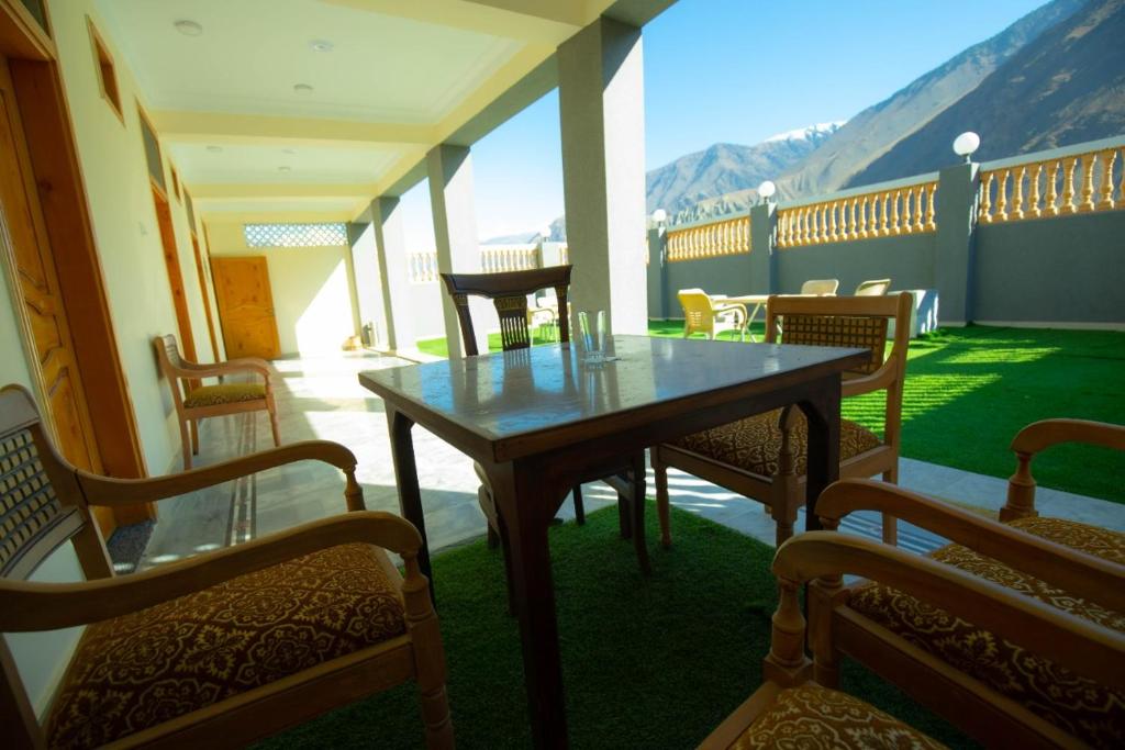Chitral Inn
