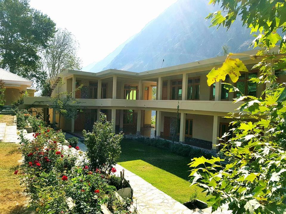 Gahirat Castle