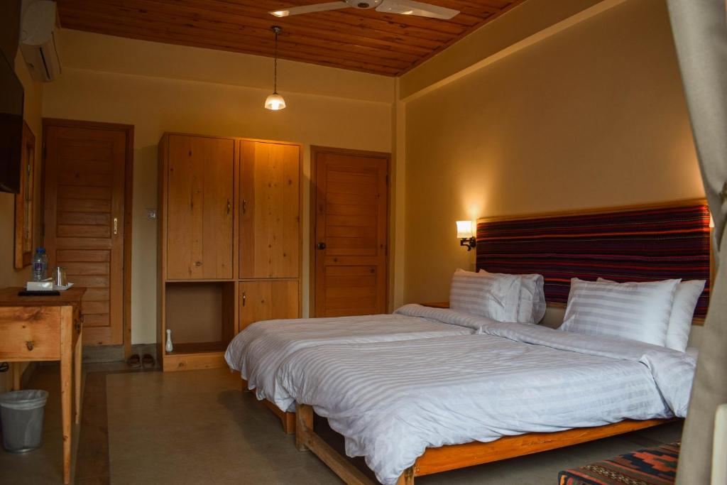 Roomy Hindukush Serai
