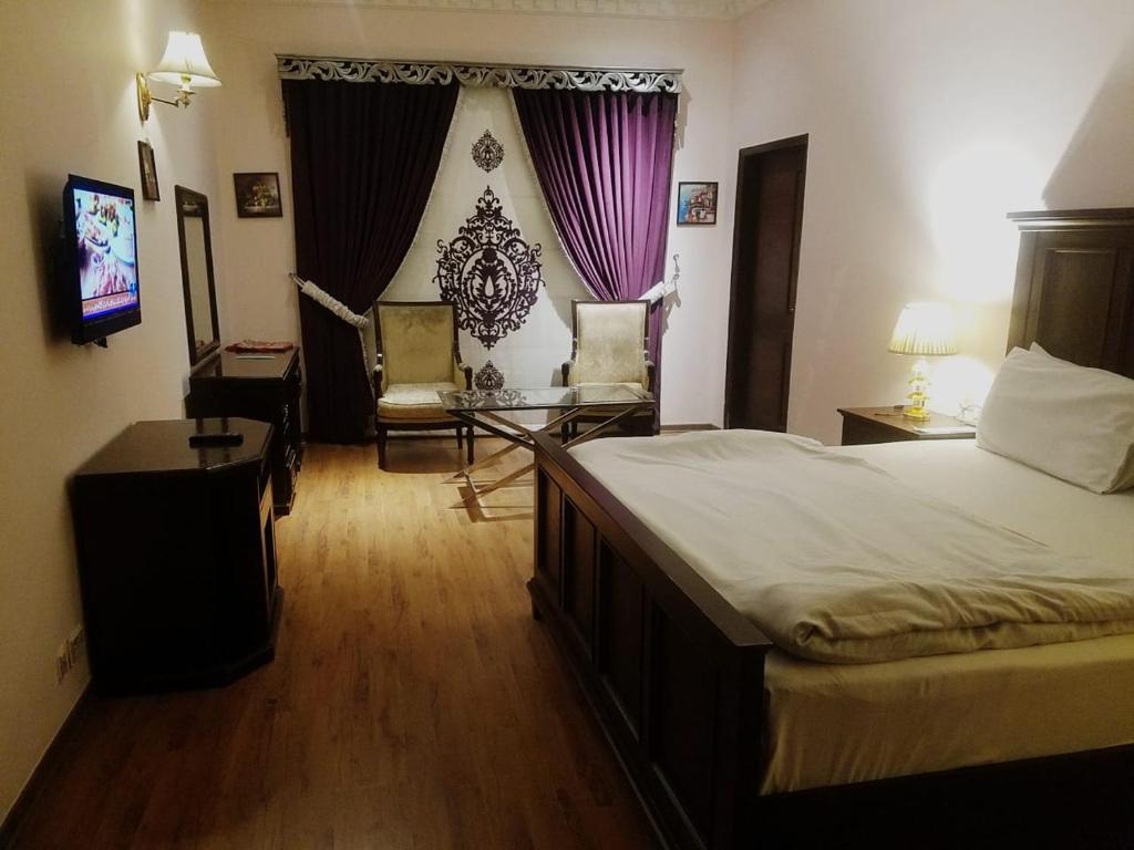 HOTEL THE ONE