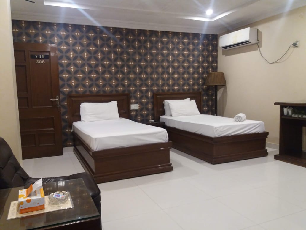 Hotel Lords Inn
