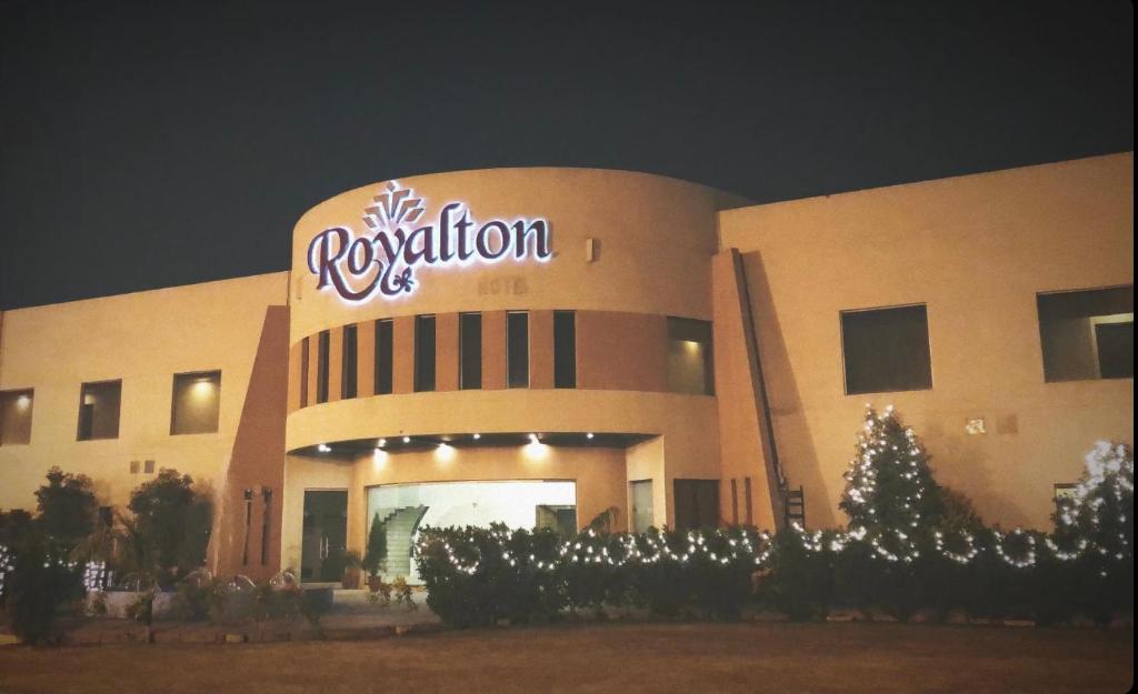 ROYALTON HOTEL FAISALABAD