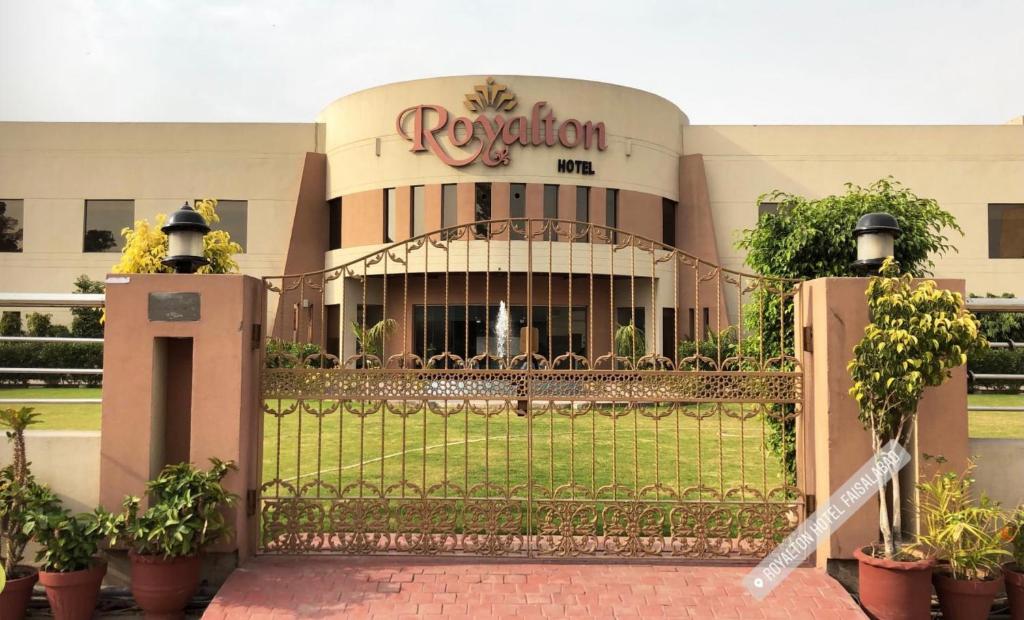 ROYALTON HOTEL FAISALABAD