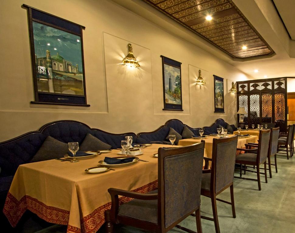 Serena Hotel