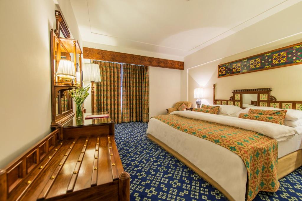 Serena Hotel