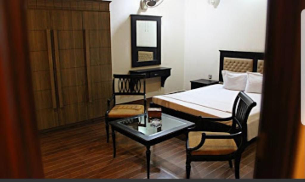 Silk Hotel Faisalabad