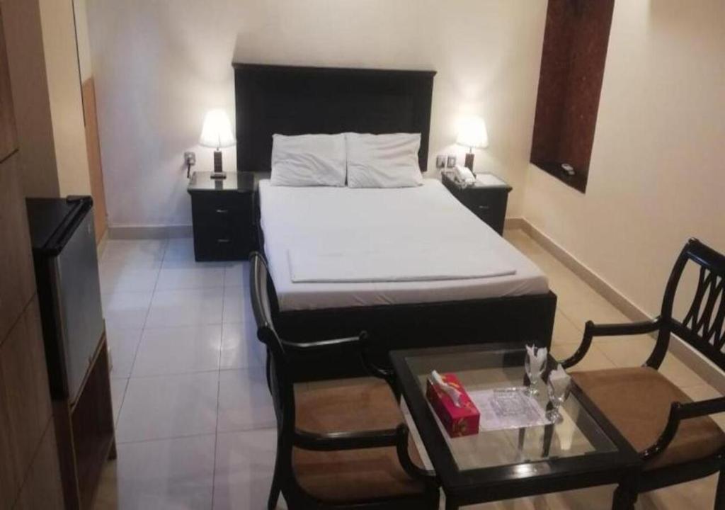 Silk Hotel Faisalabad