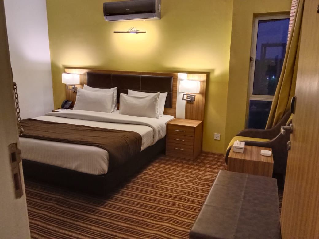 West Inn Hotel Faisalabad