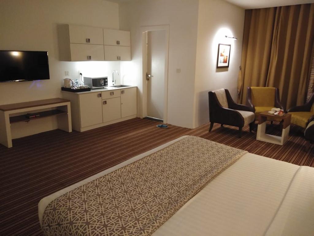West Inn Hotel Faisalabad