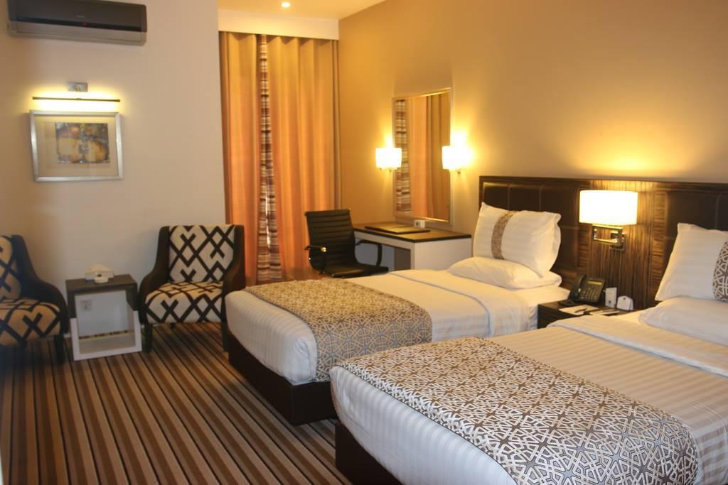 West Inn Hotel Faisalabad