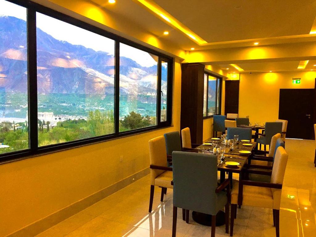 Avari Xpress Gilgit
