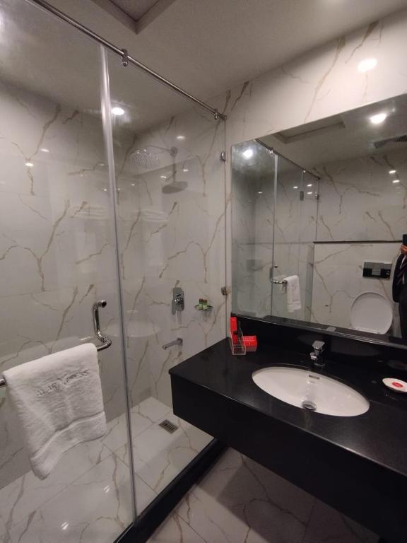 Avari Xpress Gilgit